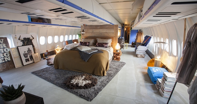 KLM-Airbnb-aircraft-2.jpg